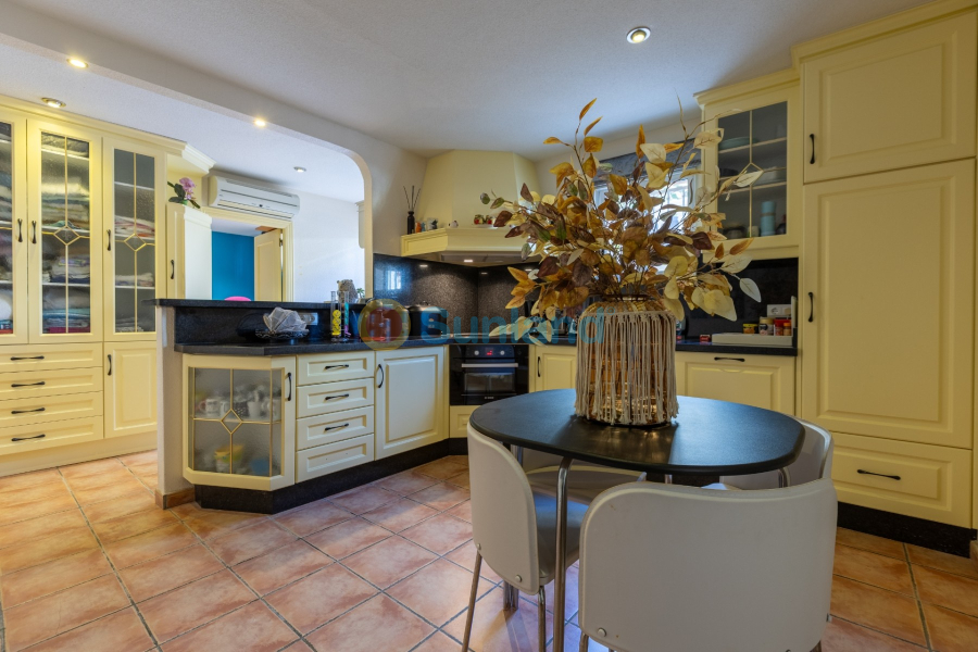 Вторичка - Bилла - Benijofar