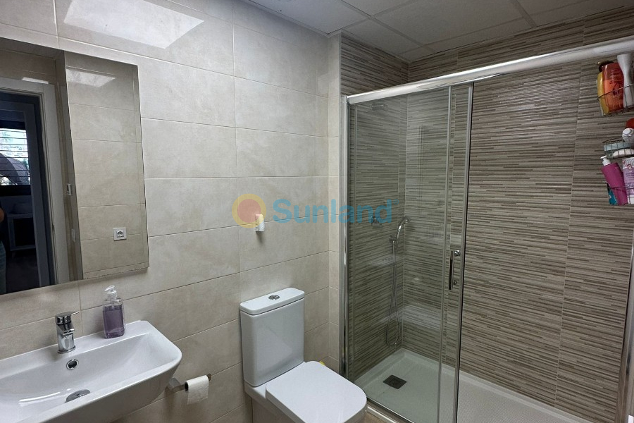 Resale - Apartment - Orihuela Costa - Los Dolses