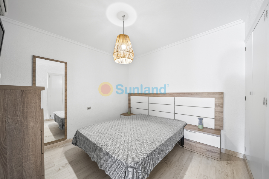 Segunda mano - Apartamento - Torrevieja - Puerto