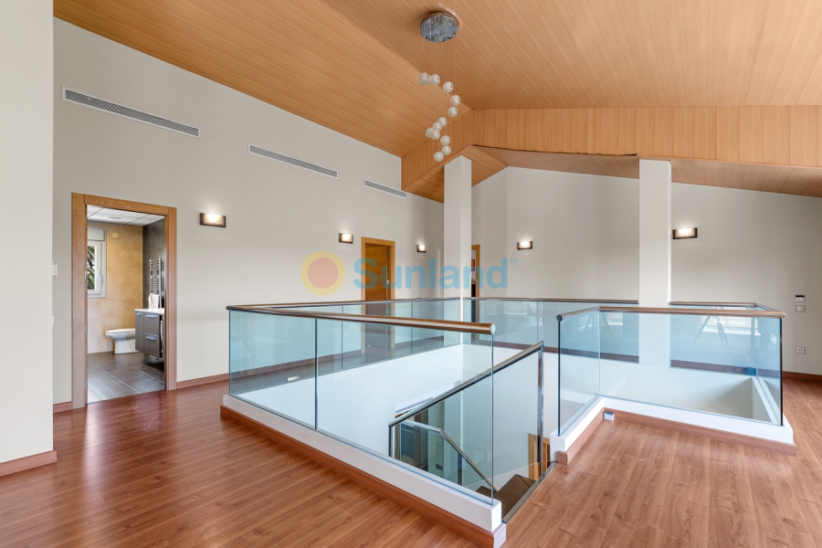 Resale - Villa - Elche/Elx