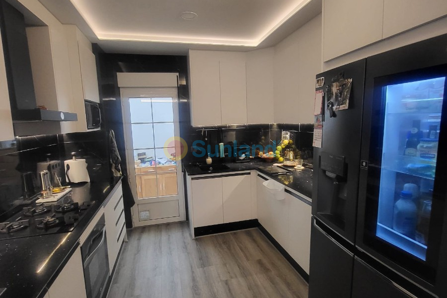 Använda fastigheter - Villa - Orihuela Costa - Villamartin