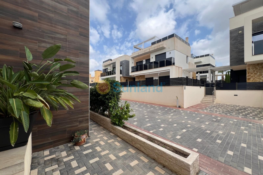 Brukte eiendommer - Villa - Orihuela Costa - Lomas De Cabo Roig