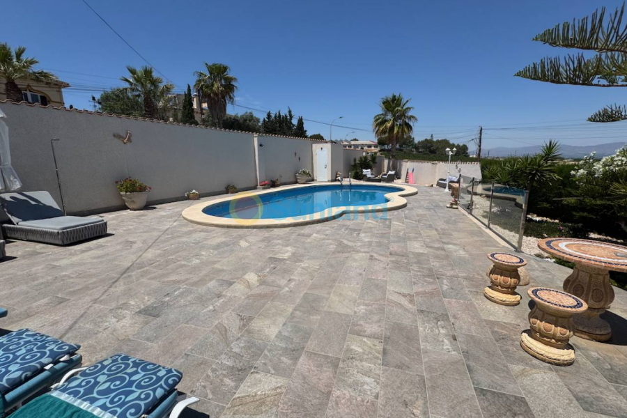 Resale - Villa - Algorfa - Lomas de La Juliana