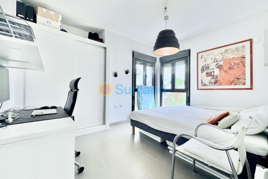 Resale - Apartment - Dehesa de Campoamor - Las Ramblas