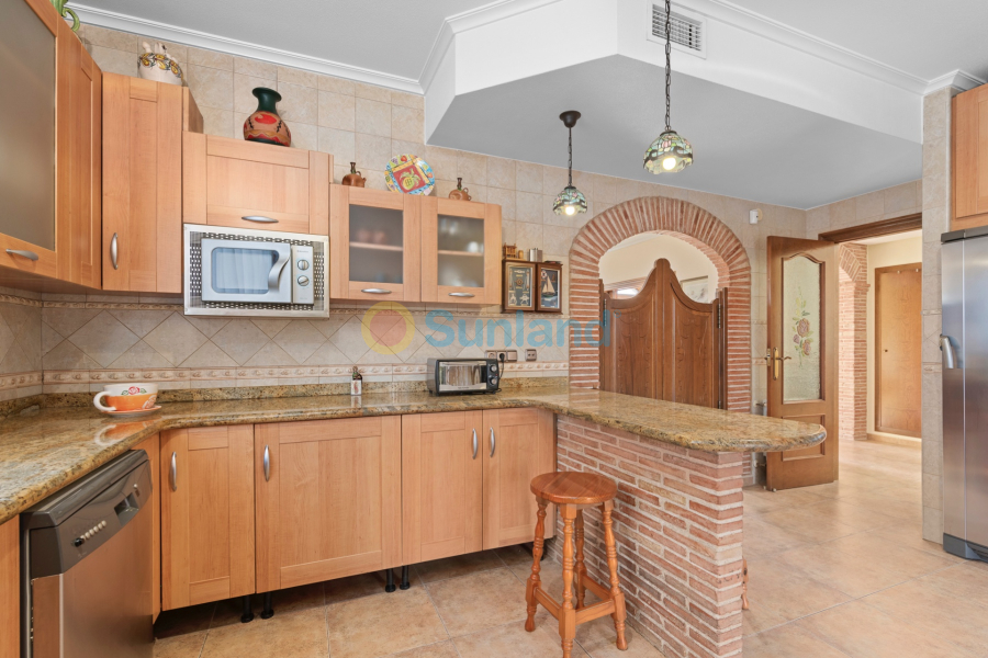 Resale - Country estate - Beniel - Carretera de Beniel