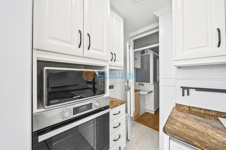 Segunda mano - Apartamento - Torrevieja - Puerto