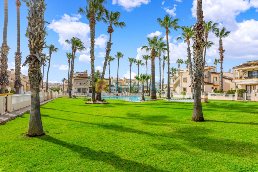 Resale - Quad house - Orihuela Costa - Playa Flamenca