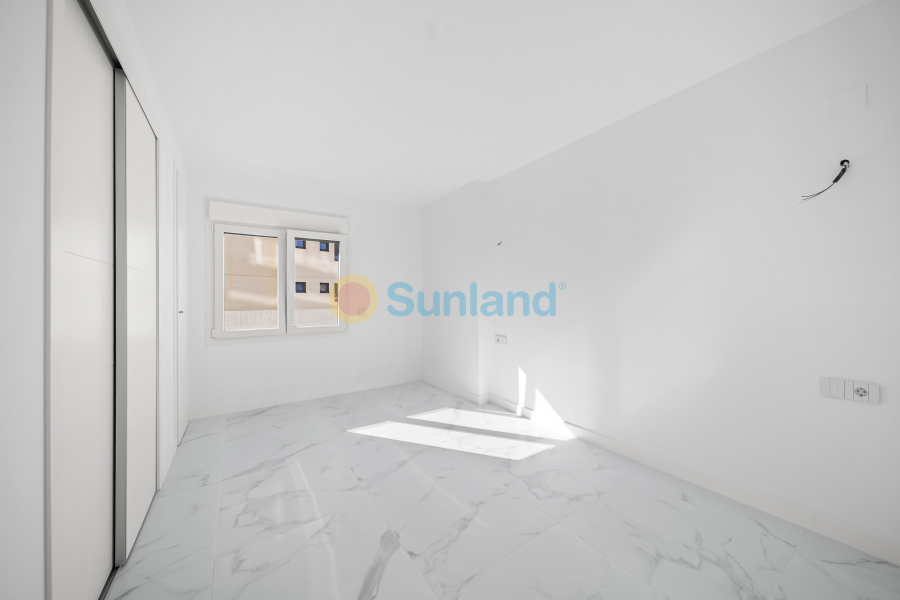Resale - Apartamento - Torrevieja - Punta Prima