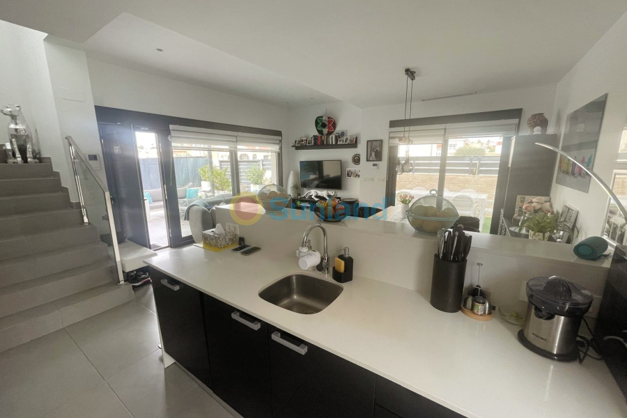 Segunda mano - Semi-detached - Ciudad Quesada - Pueblo Bravo