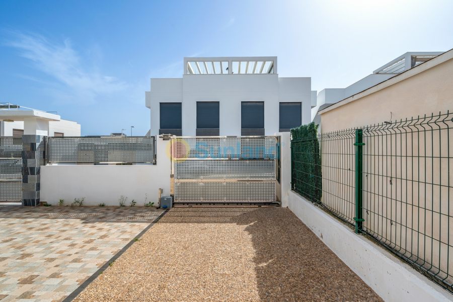 Segunda mano - Chalet - Ciudad Quesada