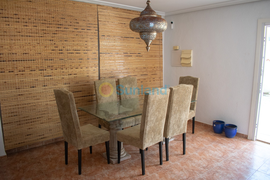 Resale - Villa - La Manga del Mar Menor - 