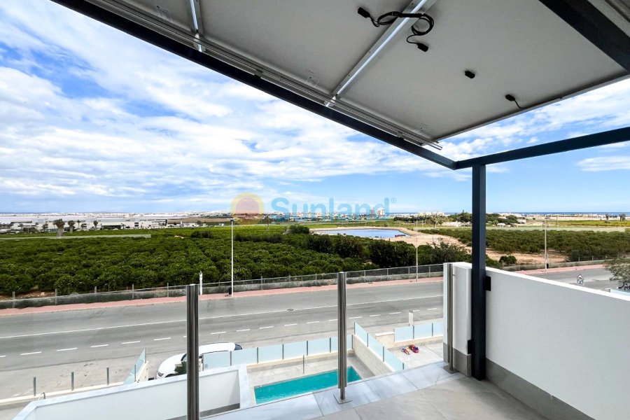 Segunda mano - Chalet - Torrevieja - Los Altos