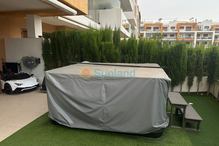 Resale - Apartment - Orihuela Costa - Los Dolses