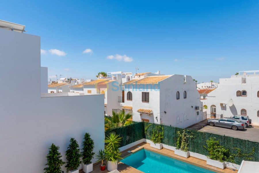 Вторичка - Bилла - Ciudad Quesada