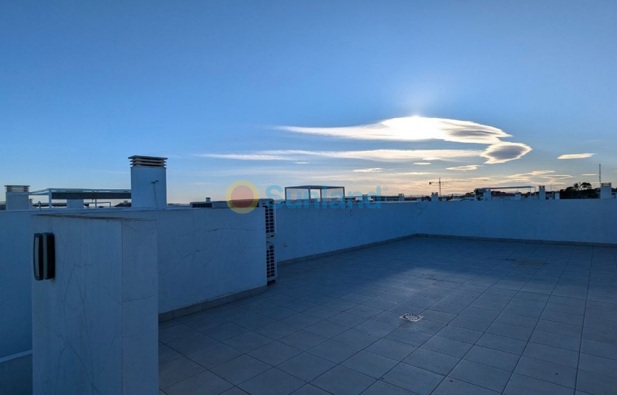 Resale - Semi-detached - Ciudad Quesada