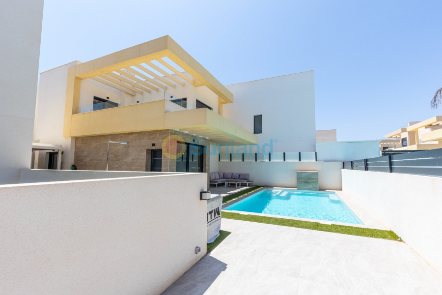 Resale - Villa - Los Montesinos - 