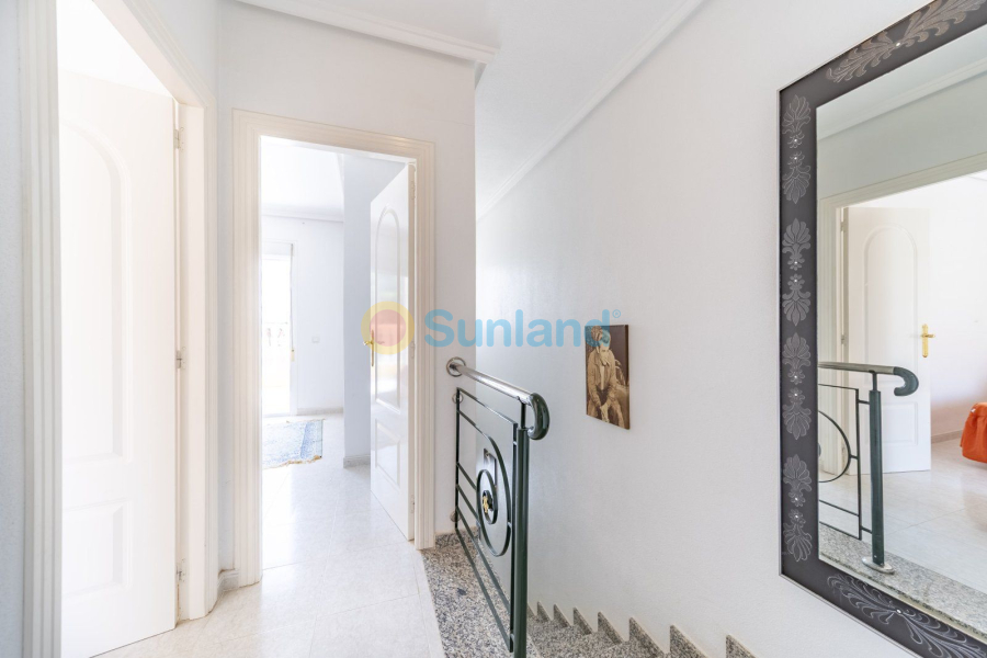 Resale - Casa de Pueblo - Ciudad Quesada - Doña Pepa