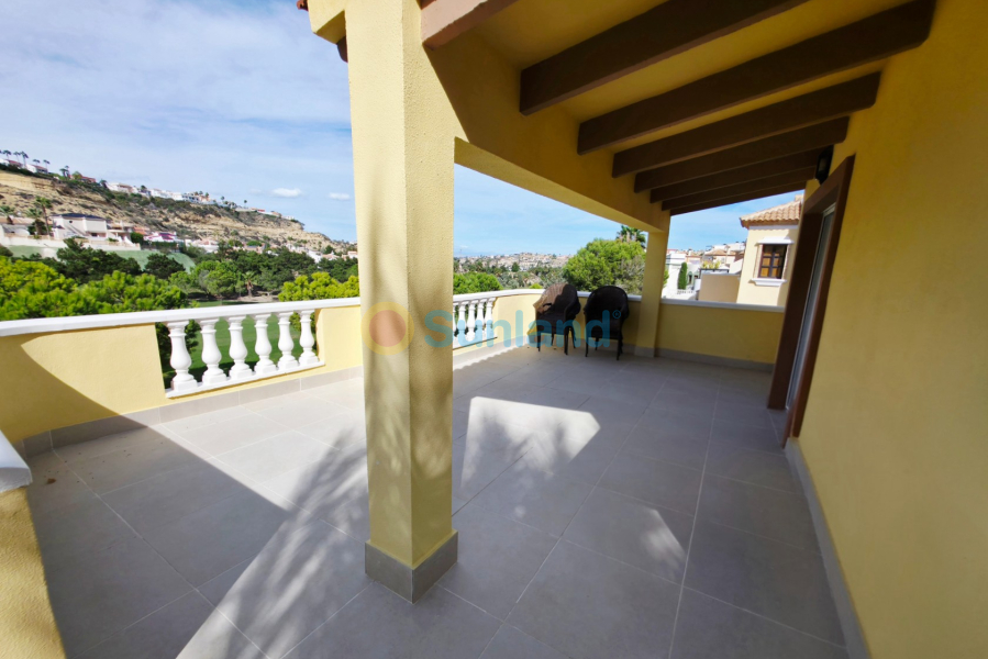 Вторичка - Bилла - Ciudad Quesada