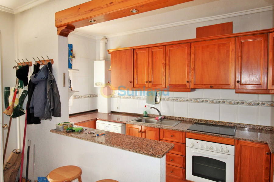 Resale - Townhouse - Villamartin