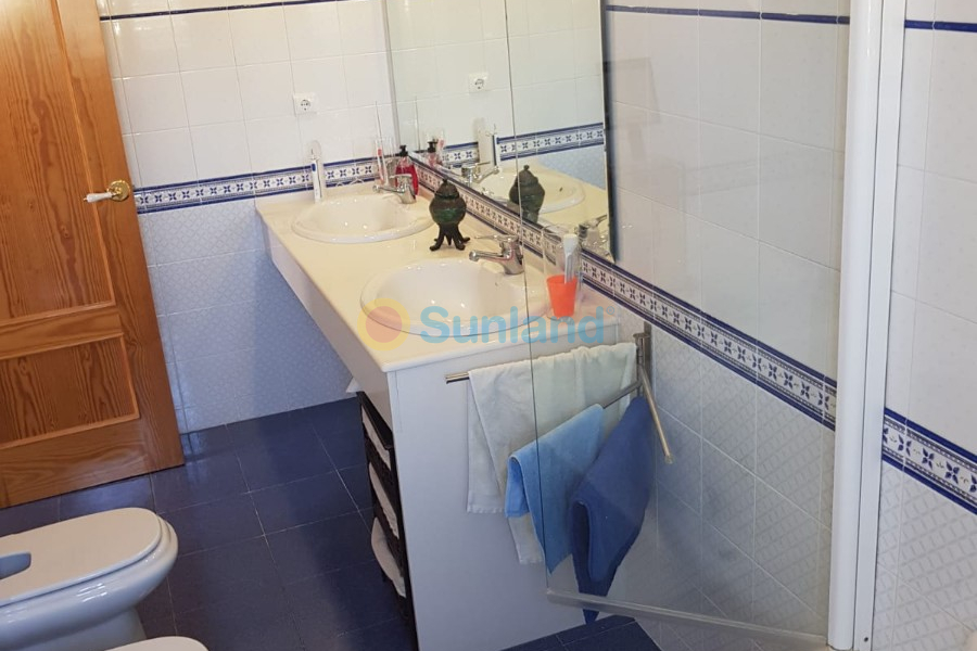 Använda fastigheter - Villa - Bolnuevo