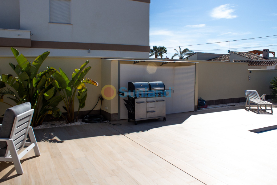 Segunda mano - Chalet - Torrevieja - La Siesta