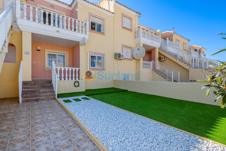 Resale - Apartment - San Miguel de Salinas - Orihuela Costa