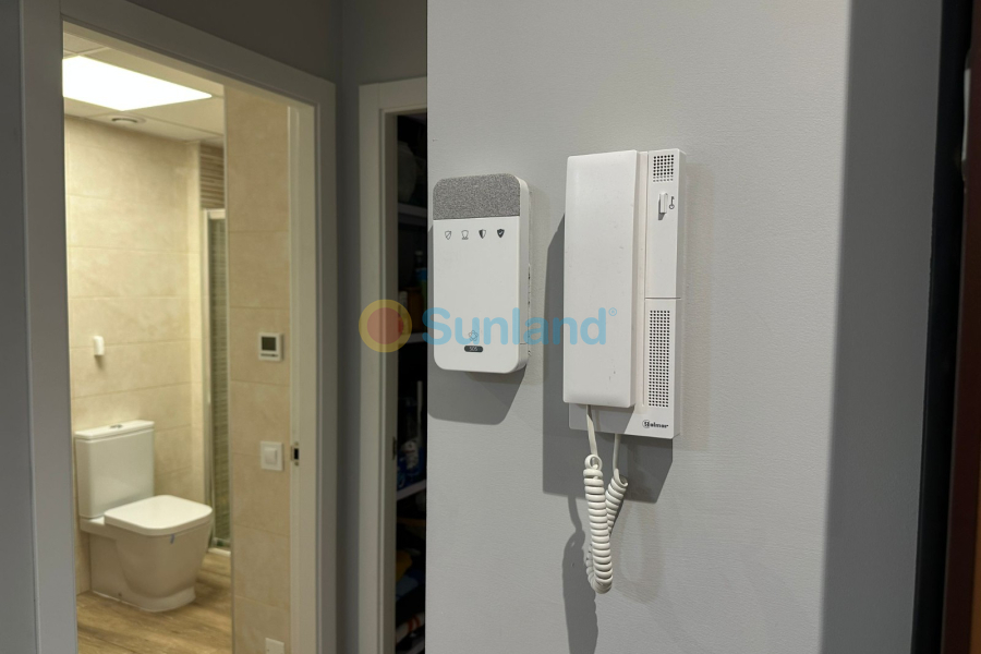 Resale - Apartment - Orihuela Costa - Los Dolses