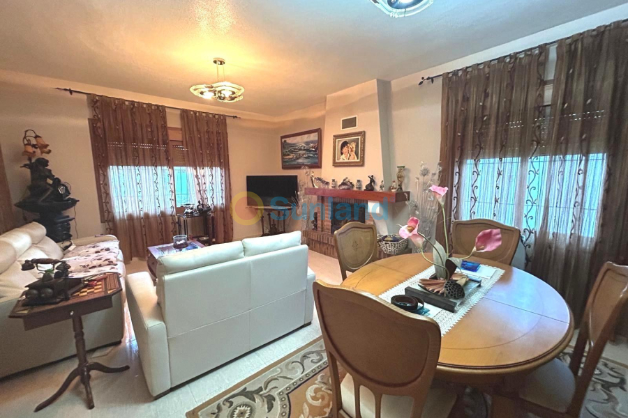 Resale - Villa - Orihuela Costa - Altos de Campoamor