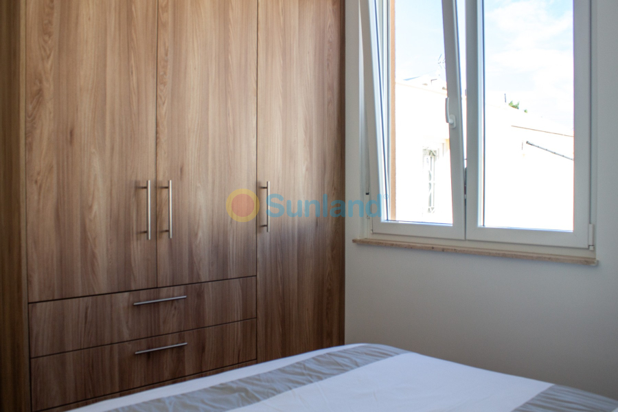 Segunda mano - Chalet - Torrevieja - La Siesta