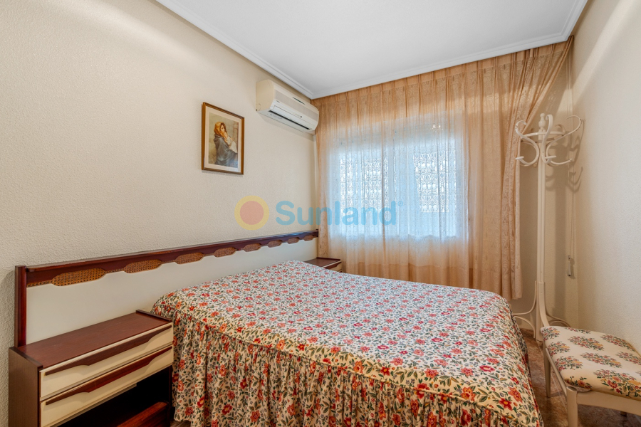 Använda fastigheter - Lägenhet - Torrevieja