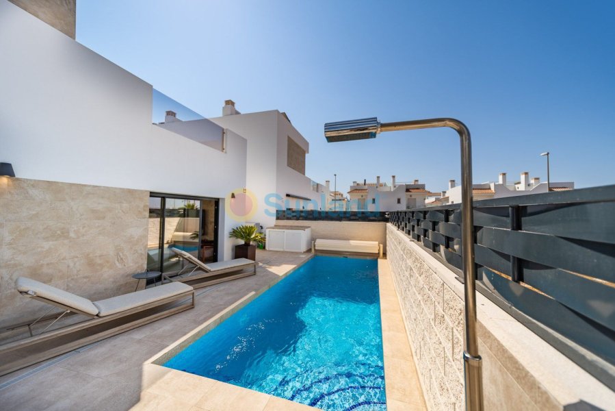 Вторичка - Bилла - Ciudad Quesada