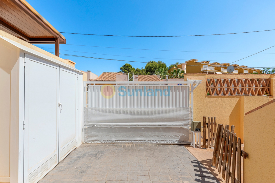 Resale - Villa - Alfas del Pi - Alfas Del Pi