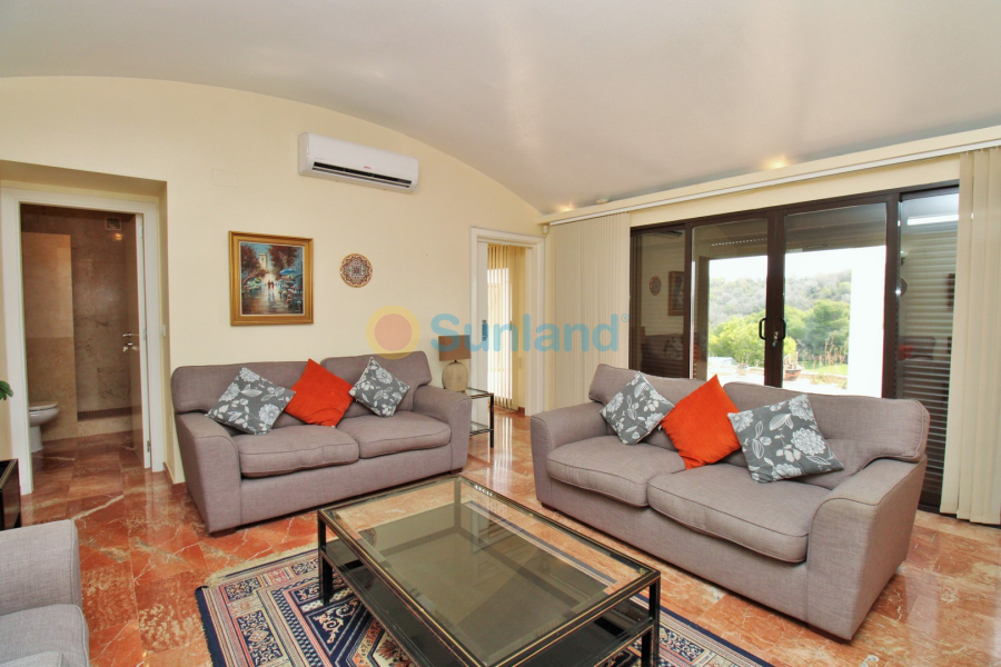 Resale - Apartment - Las Ramblas