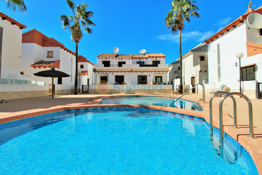 Använda fastigheter - Villa - Villamartin - PAU 8