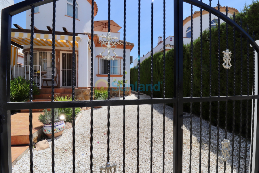 Resale - Villa - Guardamar del Segura - El Raso