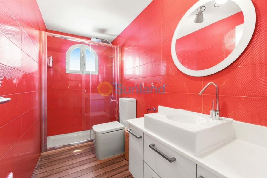 Resale - Apartment - Orihuela Costa - Campoamor