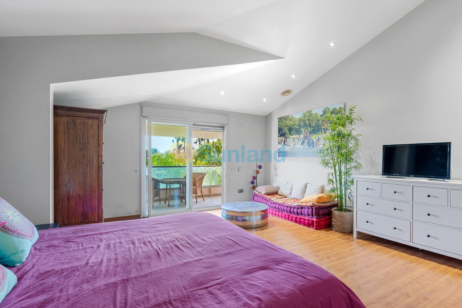 Resale - Villa - Elche/Elx