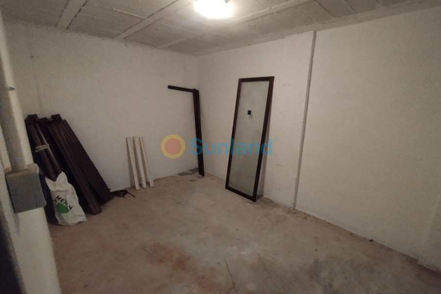 Resale - T - San Miguel De Salinas