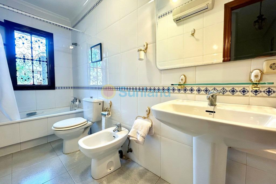 Brukte eiendommer - Villa - Orihuela Costa - La Zenia