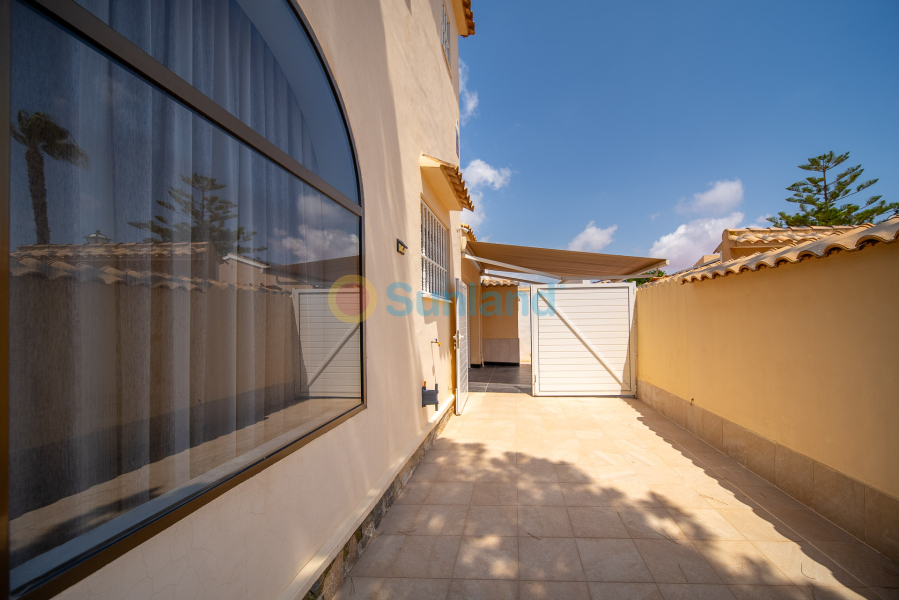 Verkauf - Haus - Orihuela Costa - La Florida