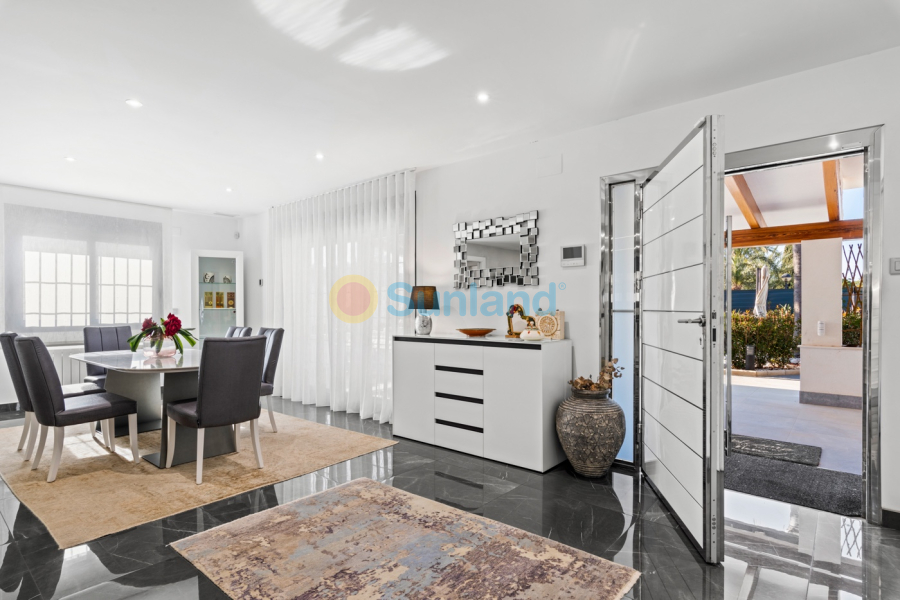 Resale - Villa - San Juan Alicante - Frank Espinós