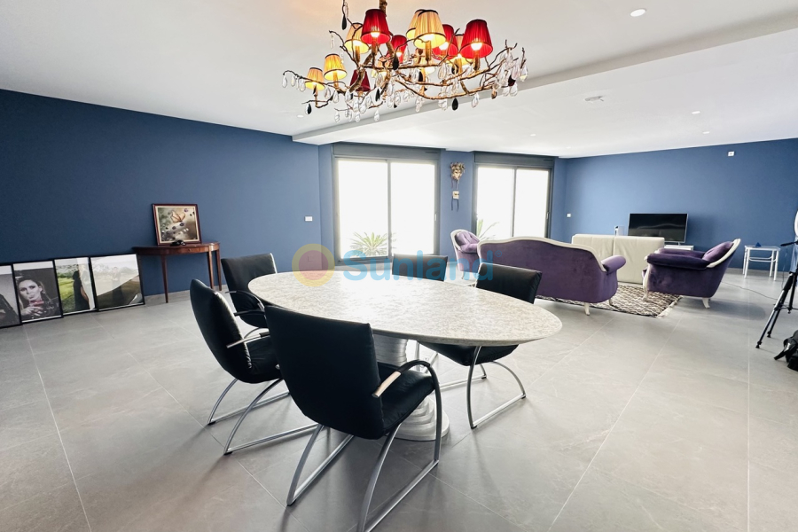 Resale - V - Las Colinas Golf Resort