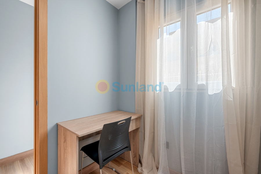 Resale - Apartment - San Miguel de Salinas - Orihuela Costa