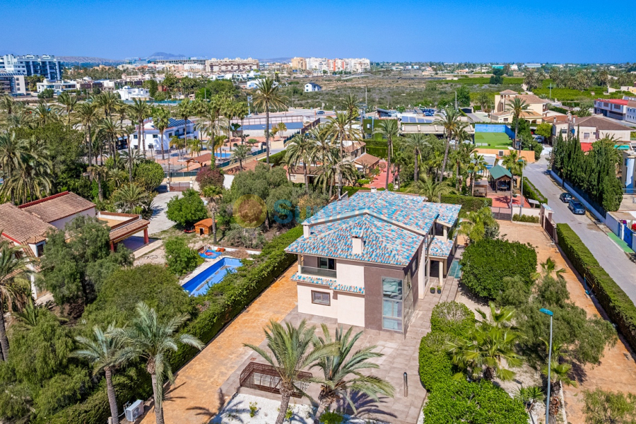 Resale - Villa - Elche/Elx