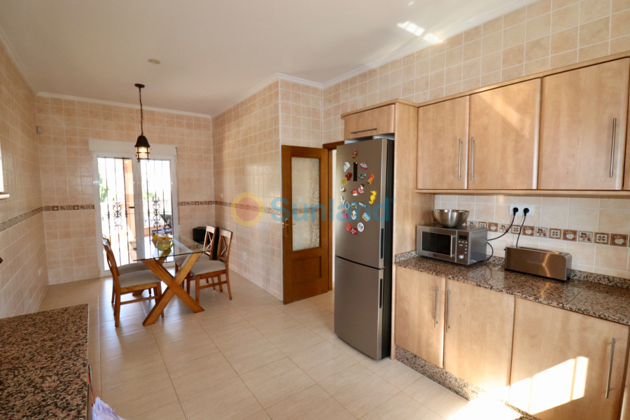 Använda fastigheter - Country house - Catral