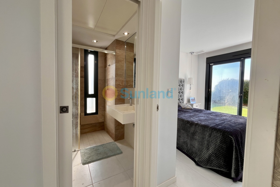 Segunda mano - V - Los Dolses