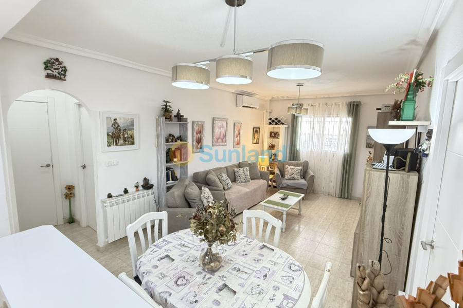Resale - Apartment - Orihuela Costa - 