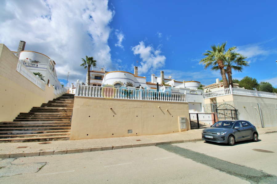 Använda fastigheter - Villa - Villamartin - Los Dolses