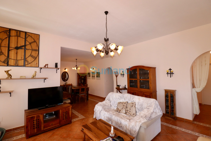 Resale - Country house - Catral