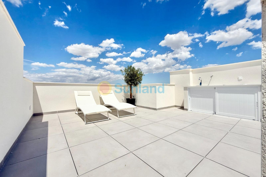 Ny bygg - Town House - Cox - San Fernando